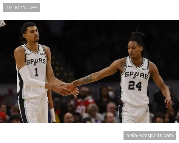 文班亚马单月包揽西部月最佳球员与防守球员 历史首人成就助推MVP登顶 文班亚马单月包揽西部月最佳球员与防守球员 历史首人成就助推MVP登顶